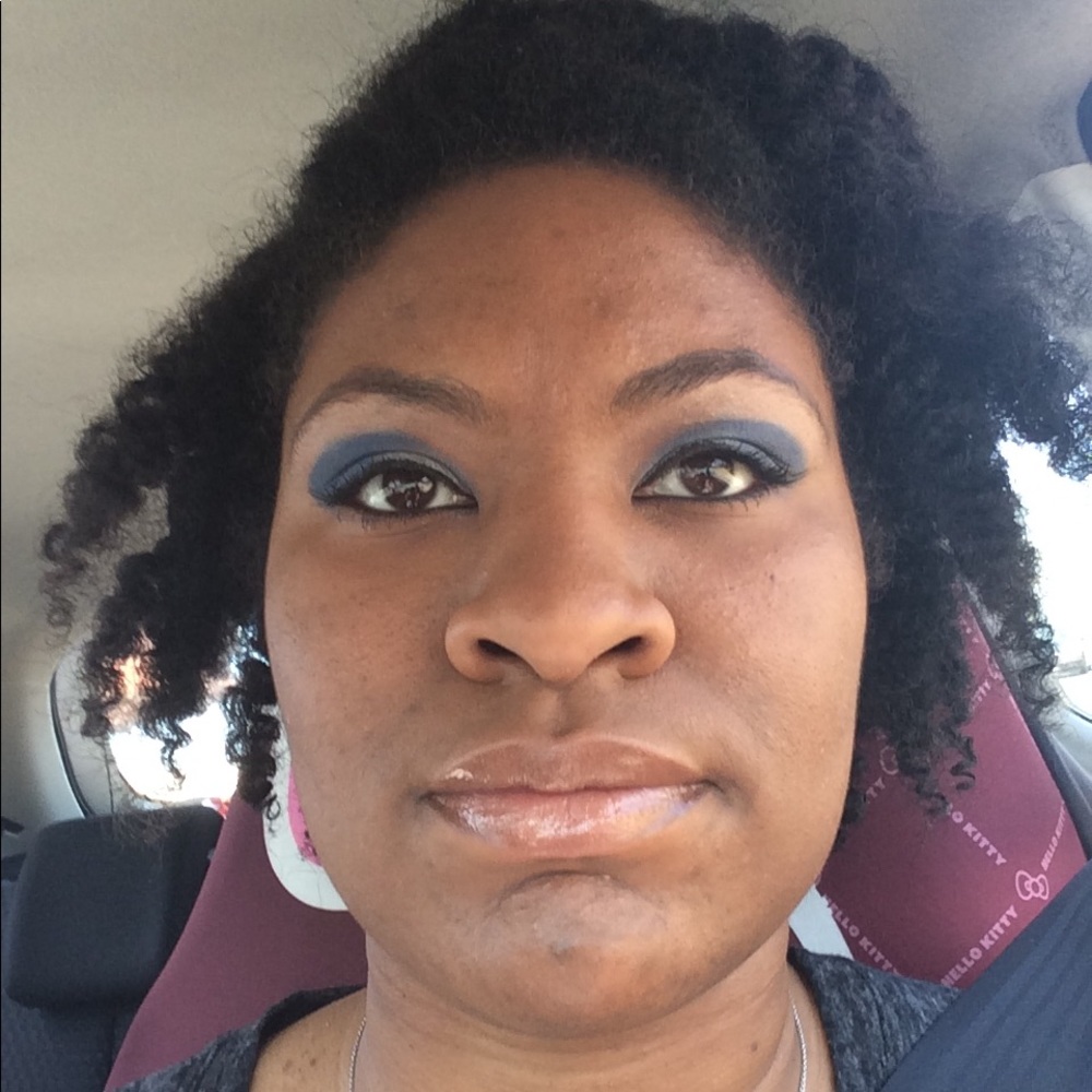 Meet your Posher, Krystle